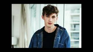 Cry Me a River (Troye Sivan Video)