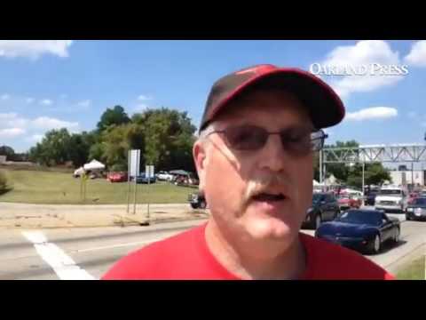 Jim Larson with the Michigan Widetrackers car club talks about his club and #Dream Cruise. #cruisinm