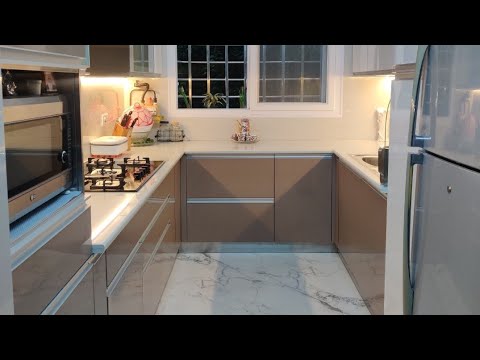 Modern laminated modular kitchen