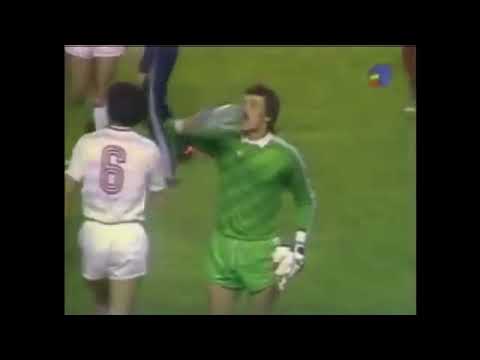FMB - Helmuth Duckadam saves 4 penalties in a row (Barcelona - Steaua, European Cup final 1986)