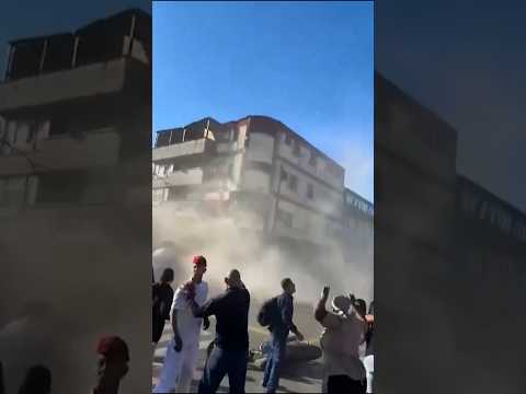Building collapses during earthquake in Colombia