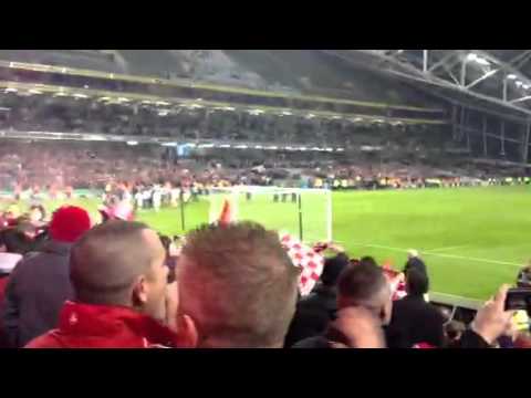 Bit O Red fans celebrate at final whistle 2011 F.A.I. Cup f