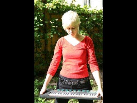 Rockettothesky - "Barrie For Billy MacKenzie"