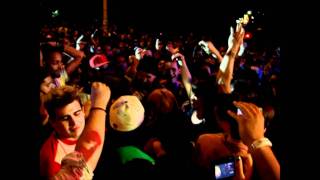 CSS - Hits Me Like A Rock @ Culture Collide Free Festival