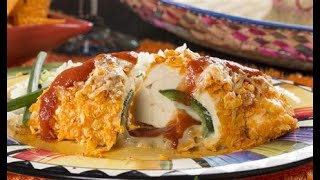 preview picture of video 'Chiles rellenos de Zihuatanejo Market Food'
