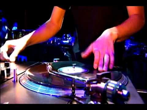 2007 - DJ Crossfingaz (Benelux) V DJ Jif Rock (Japan) - DMC Battle For Supremacy - Quarter Finals
