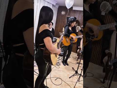 Mendigo Cover The Divas Trío           #musica #requinto #guitarra #divas #Trío