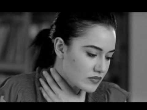 Fahriye Evcen 2009 (2)