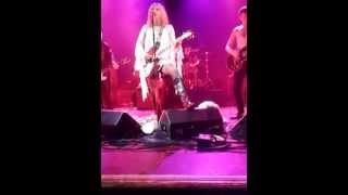 Courtney Love- Reasons To Be Beautiful LIVE