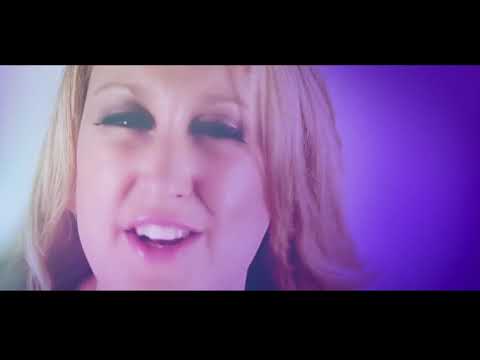 Kelly Clarkson Tribute By Lareena Mitchell