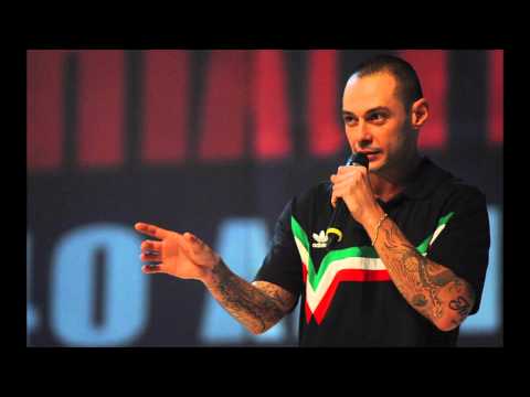 Fabri Fibra - Donna Famosa (prod. Big Fish - Daniele Vit - Dj Nais - M. Zangirolami)