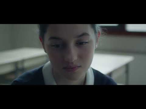 Όλες οι Κυριακές trailer