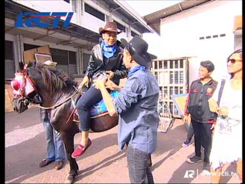 Dahsyat 21 Nov 13 -  Billy Cium Kuda Demi Syahnaz