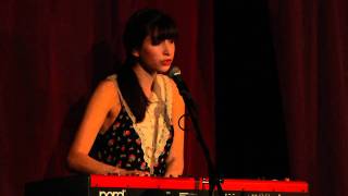 Lucy Schwartz - Gone Away (Live)