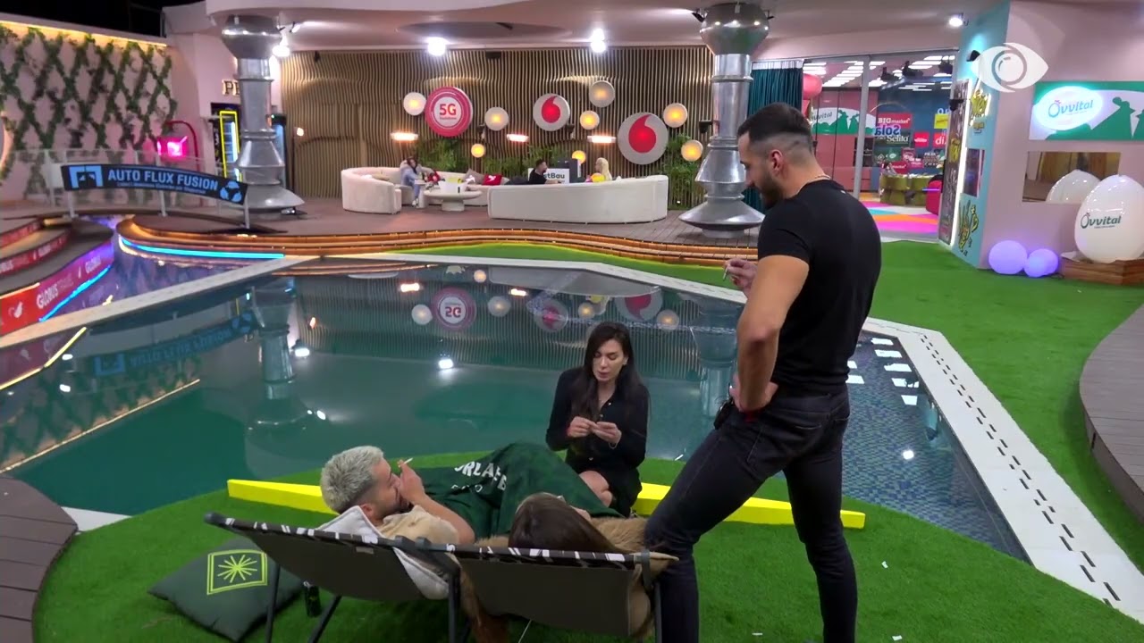 Lojën mos e bëj me puthje/ Debat mes Olës dhe Gjestit, ndërhyn Valbona: Po bëjmë shaka