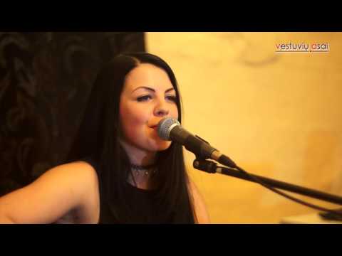 Solistė Gabrielė - Šiam pasauly (akustinė versija)