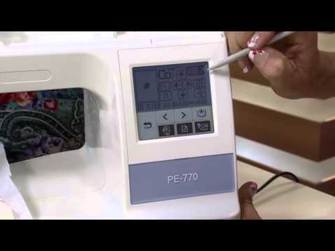 Mulher.com 14/10/2013  - Travesseiro que vira cachorro para criança (patchwork) - Cissa Mesquita