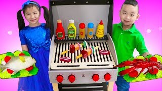 Jannie &amp; Lyndon Pretend Play Cooking w/ Deluxe Barbecue BBQ Grill Playset