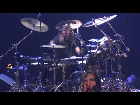 Foo Fighters - Under Pressure with Dave Grohl on drums!