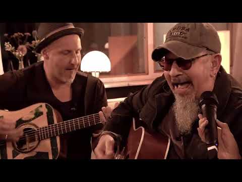 Chris Thompson and Wingenfelder - "Blinded by the light"