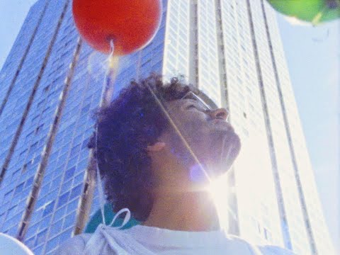 Charles-Baptiste -- DEUX OU TROIS CHOSES QUE JE DIS À CLARA (clip officiel)