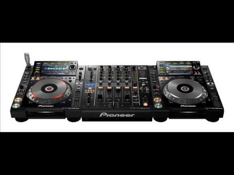 Showtek ft We Are Loud & Sonny Wilson - Booyah (Crouzer Bootleg)