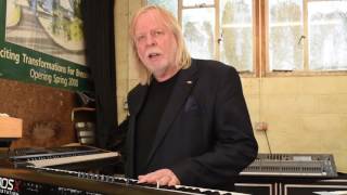 Rick Wakeman using the KORG KRONOS in preparation for the ARW Tour [with CC]