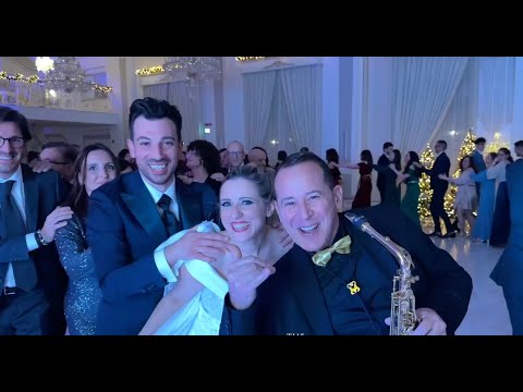 Wedding Band With Sax in Puglia Italy - The Keepers (Live Covers)