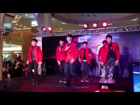 120811 Domino cover Boyfriend - JKN Cover Dance Battle (Semi Final)