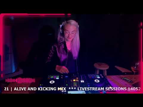 Livestream Sessions | E-Villian