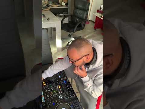 OLD SCHOOL RNB CLASSICS FROM THE 90S VOL 3 MIXED BY MASTER FREEZ