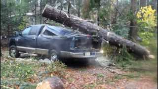 preview picture of video 'Hurricane Sandy: Taking a Log Off of a Truck'