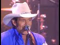 Chris Ledoux - Whatcha gonna do with a cowboy (live)
