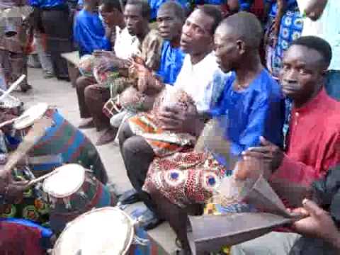 Ewe Drumming in Ghana: Agbadza