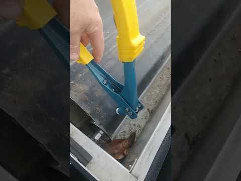 How to replace a roll n lock cover roller