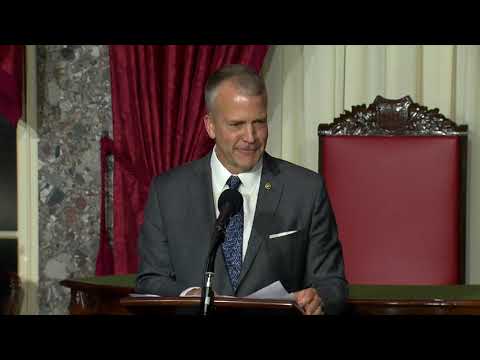 Sen%2E%20Dan%20Sullivan%20%28R%2DAK%29%20speaks%20at%20the%20unveiling%20of%20the%20Sen%2E%20Ted%20Stevens%20portrait%20%2D%20October%2023%2C%202019