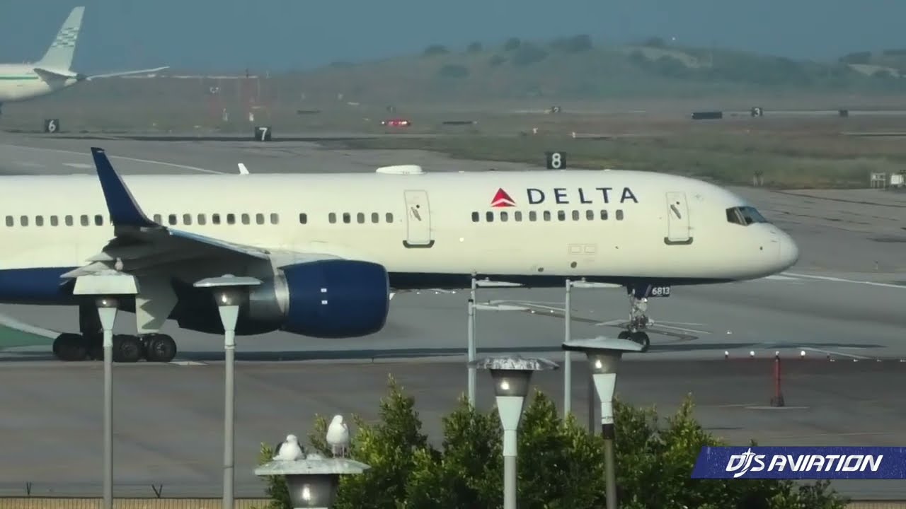 Delta Air Lines Delta Sky Club (Gate A38) thumbnail