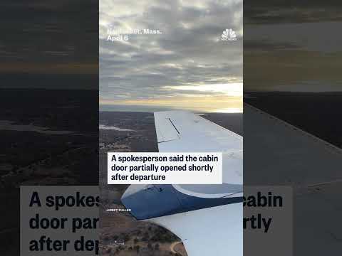 Cape Air plane returns to Nantucket after cabin door opens