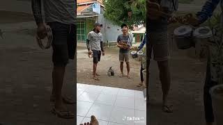 Download lagu satu rasa cinta ~ Versi #pengamen #sidoarjo mp3