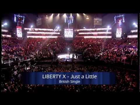 Liberty X win British Single presented by Robin Gibb | 2003