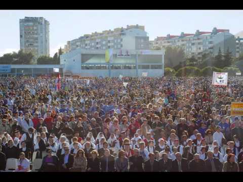 Zbor mladih Sisačke biskupije - U  svjetlosti Hodimo (Himna SHKM Sisak 2012)