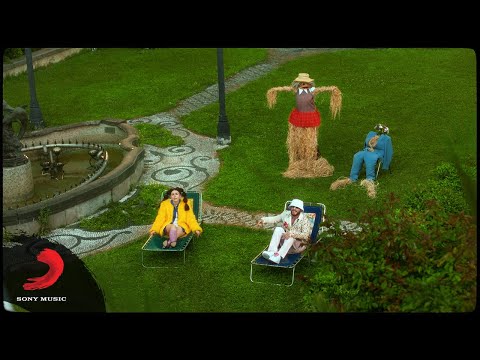 Anıl Piyancı & Ceren Devrim - Sıkıcı Bahaneler (Official Music Video)