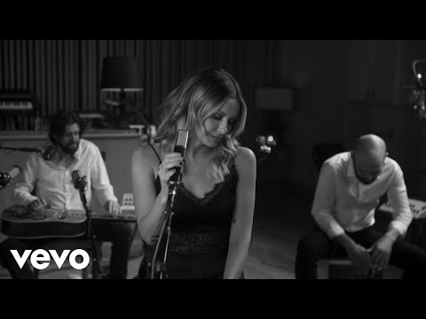 Carly Pearce - I Hope You’re Happy Now (Live)