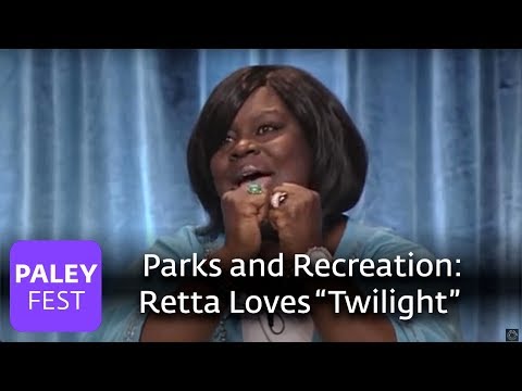 Parks and Recreation - Retta Is a Huge "Twilight" Fan