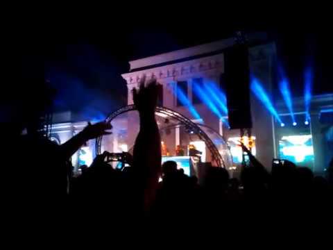 Untold festival 2019 - Alessandra Roncone - Allen Watts - From the rain to a smile