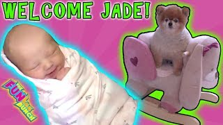 SHE'S HERE!! WELCOME LITTLE NEWBORN JADE!! CUTEST PUPPY DOG RUNS AWAY!!