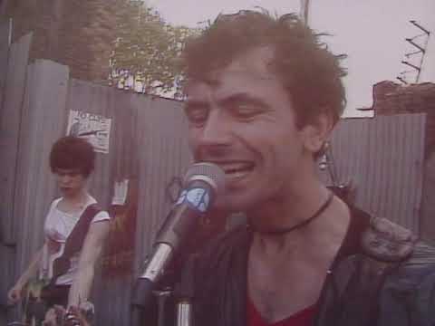 The Stranglers - Straighten Out