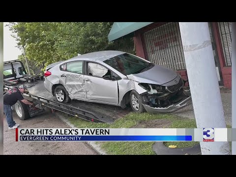 MPD: Stolen car full of armed men crashes into Alex’s Tavern