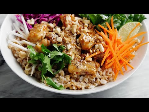 Thai Chicken Buddha Bowls