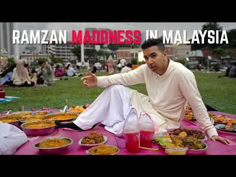 Street Food at Ramzan Bazaars in Malaysia! | Mooroo